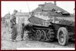 Bundesarchiv Bild 101I-140-1210-26A, Russland-Mitte, Schützenpanzer im Schlamm