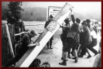 Bundesarchiv Bild 183-58507-003, Besetzung des Sudetenlands, Grenzpfahl.jpg