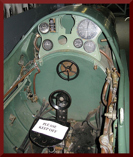 768px-Maiale cockpit%255B1%255D