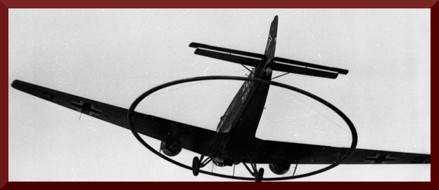 Bundesarchiv Bild 101I-331-3045-17%2C Russland%2C Ju 52 mit Minensprengring