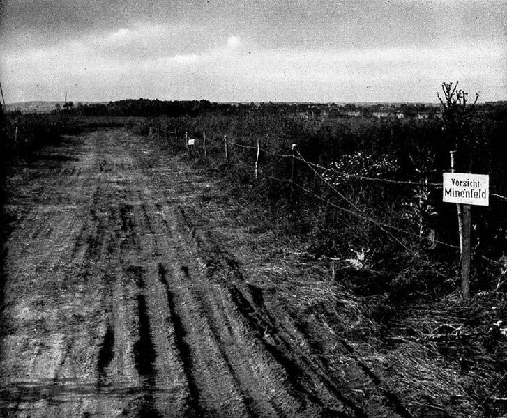 32b Minenfeld