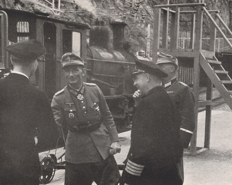 Generalleutnant dietl und der Kommandeur des Marineregiments FKpt.Berger