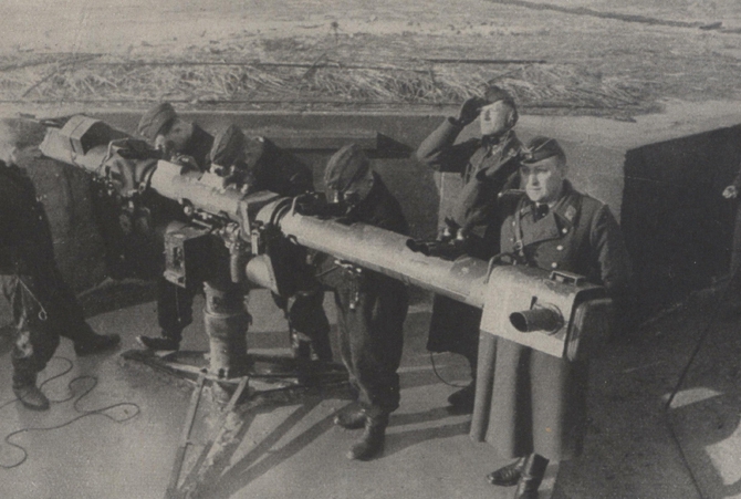 23 Entfernungsmesser Flak Forenbildarchiv