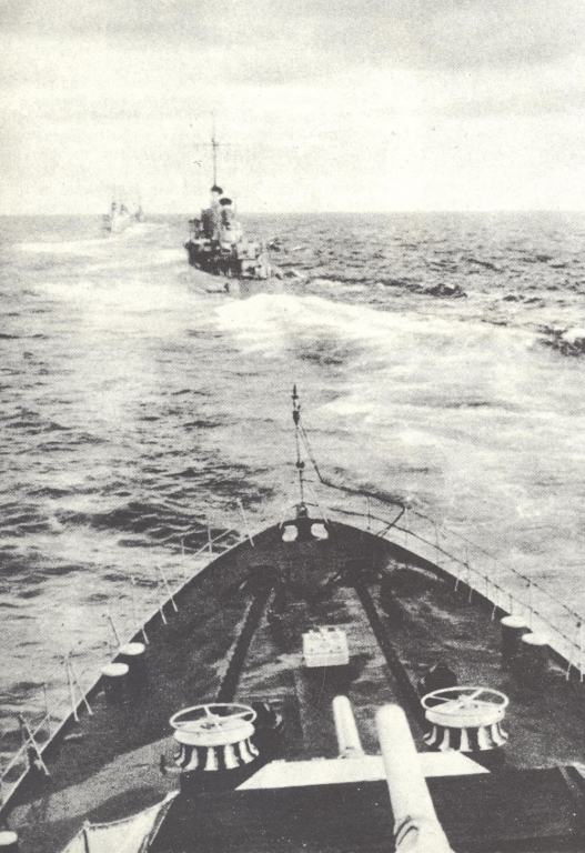 Zerstörer in Linie 001 Forenbildarchiv