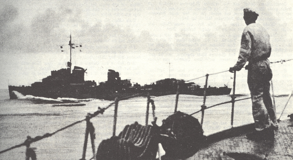 Zerstörer Vorbeifahrt 001 Forenbildarchiv