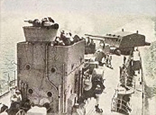 Bild 206 Kreuzer Königsberg beim Schießen