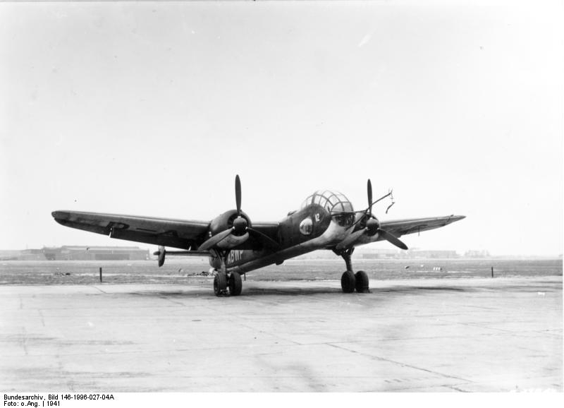 Bundesarchiv Bild 146-1996-027-04A, Junkers Ju 288 V 2[1]