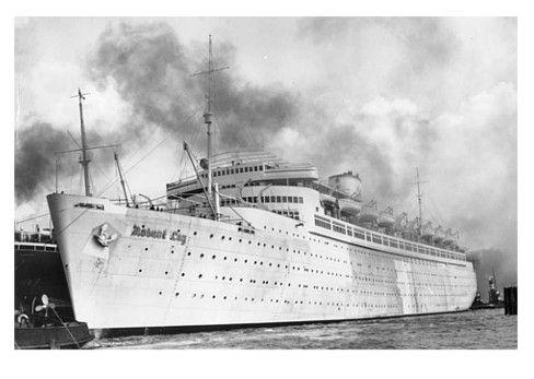 Bundesarchiv Bild 147-1215, Kdf-Schiff  Robert Ley [1]