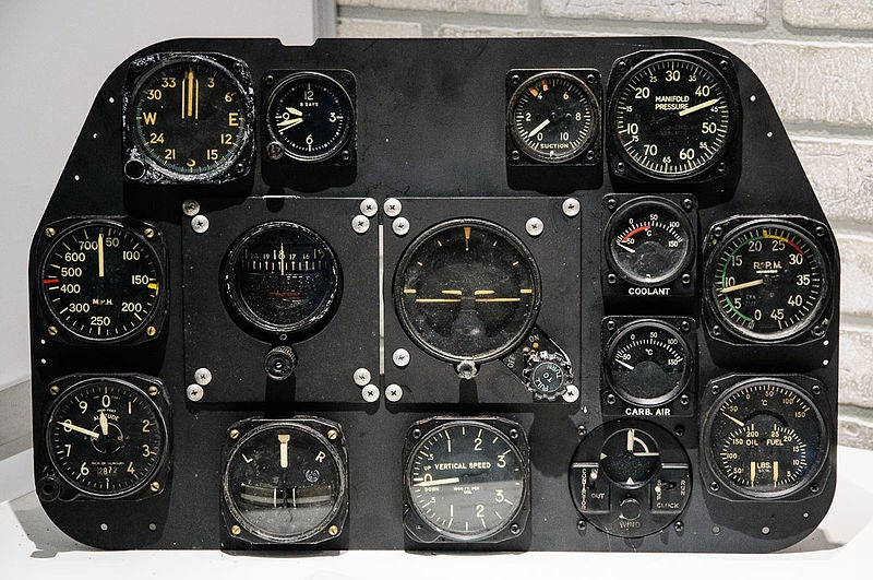 800px-P-51 instrument panel[1]